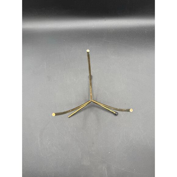 Vintage Wrought Iron Tripod Plant Stand Plant Holder w/ Hairpin Legs - Picture 4 of 8